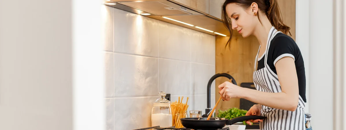 Women Cooking Hero